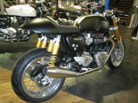 ACCESS DESIGN Kennzeichenhalter Radlauf schwarz Triumph Thruxton 1200